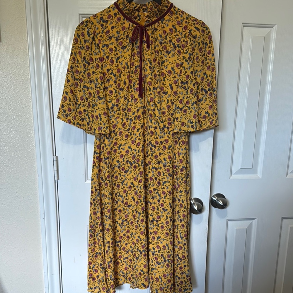 Donna Morgan Yellow Floral Asymmetrical Dress
